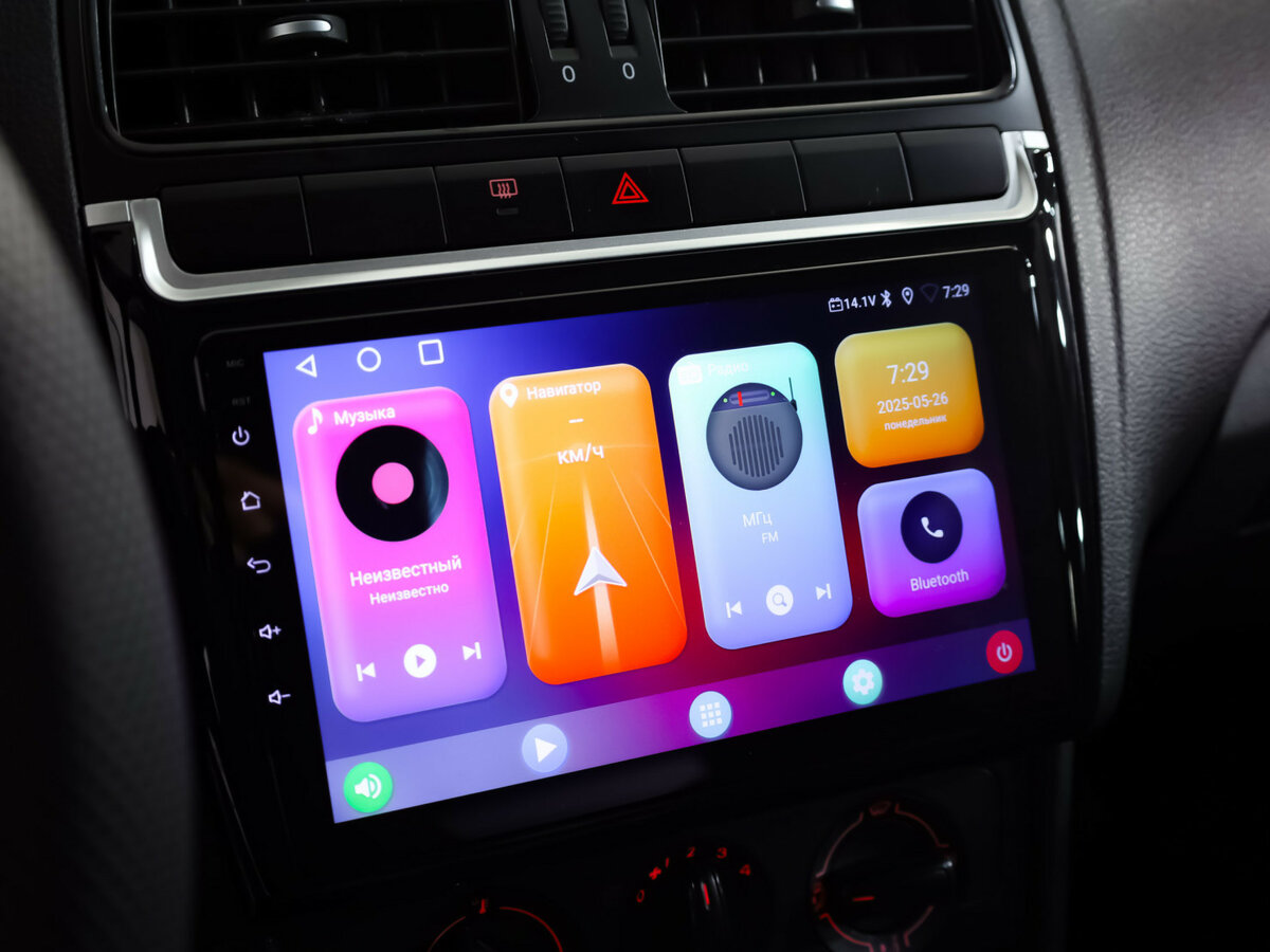 Volkswagen Polo с пробегом — 2018 год. Фото: #11