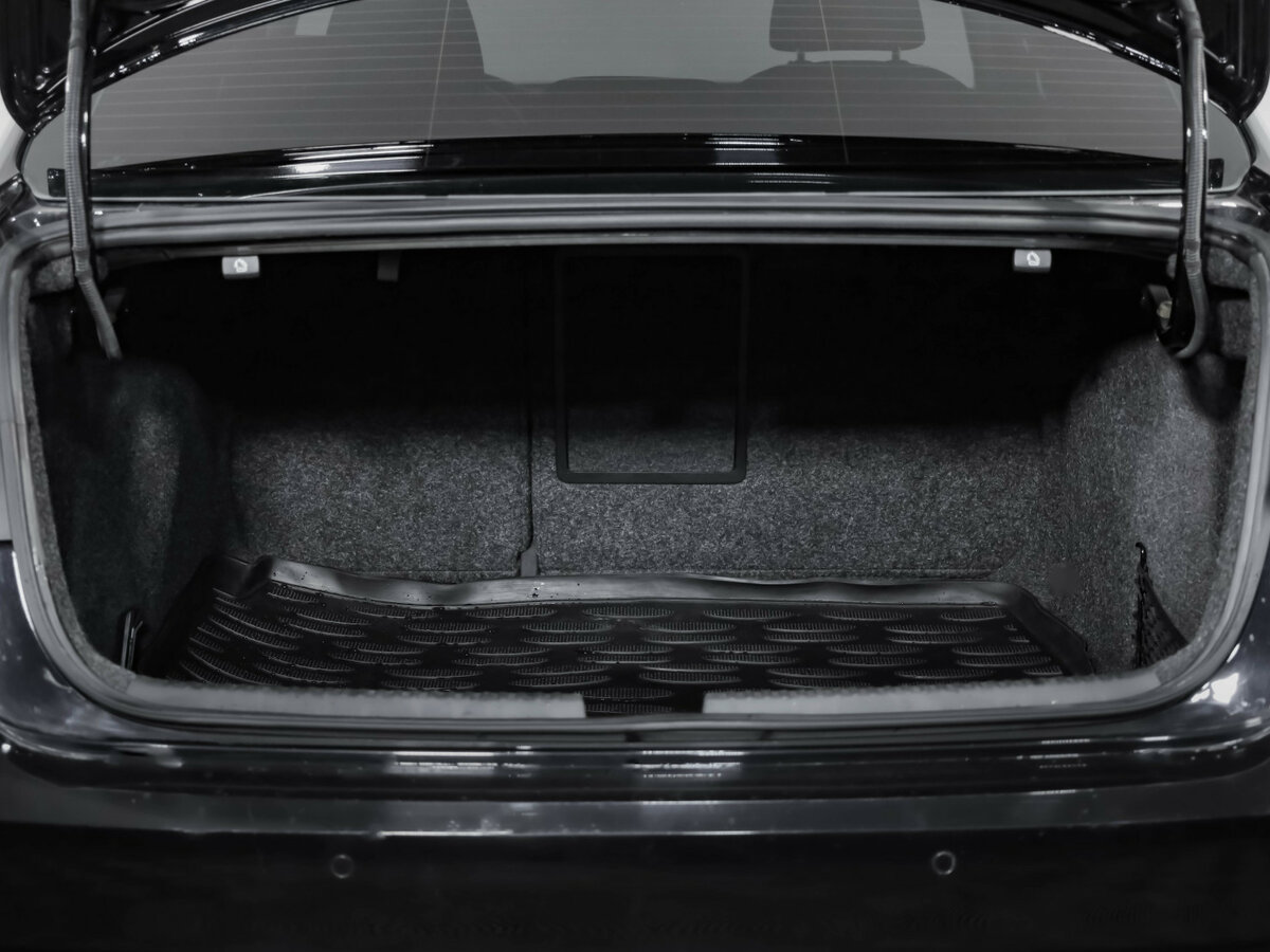 Volkswagen Jetta с пробегом — 2017 год. Фото: #29