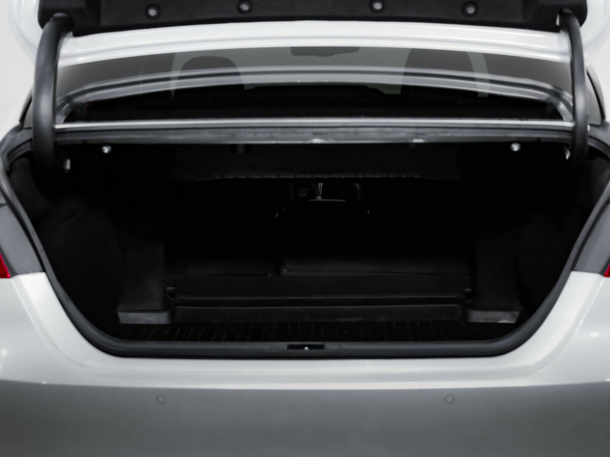 Toyota Camry с пробегом — 2021 год. Фото: #29