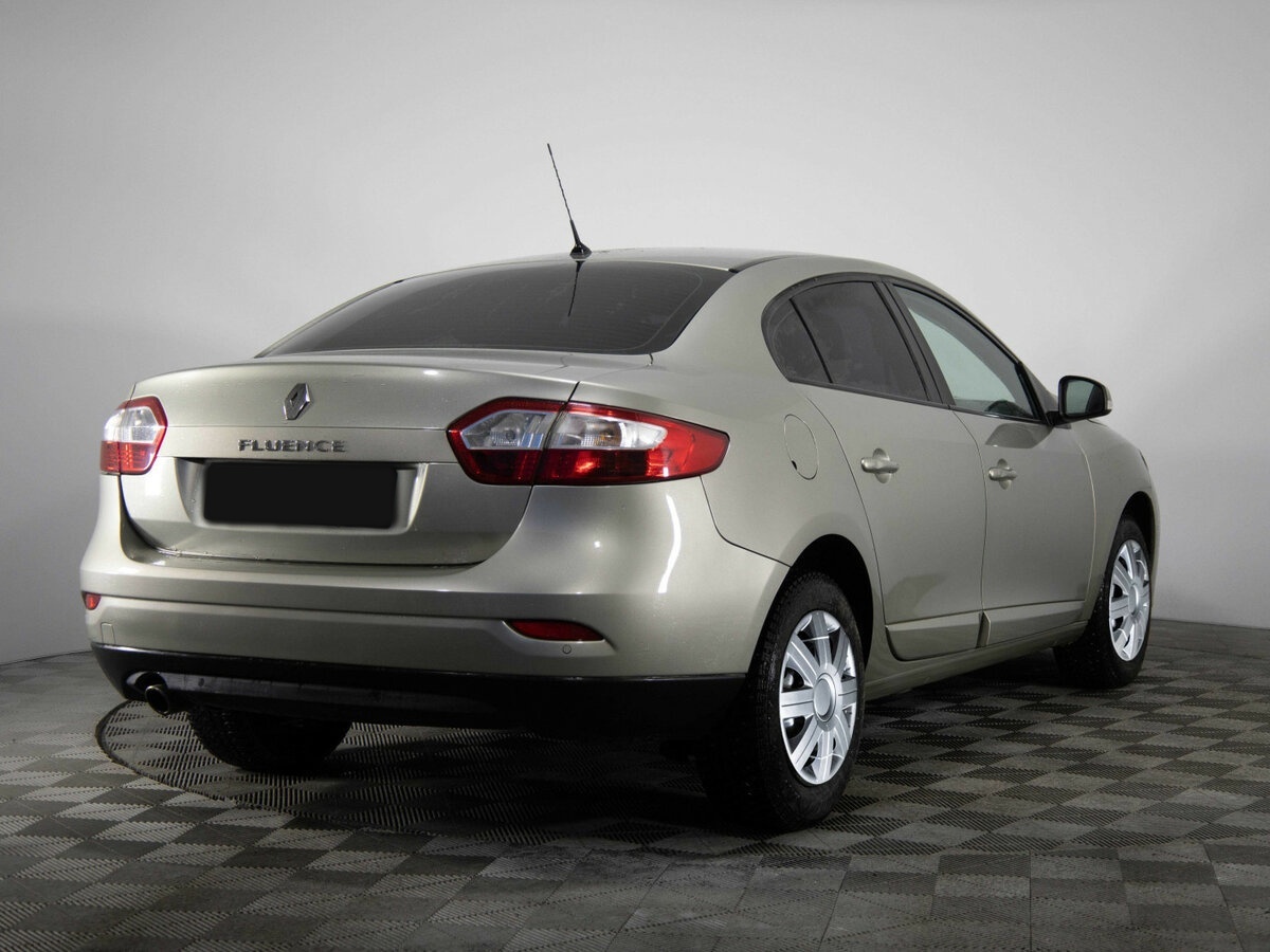 Renault Fluence с пробегом — 2014 год. Фото: #3