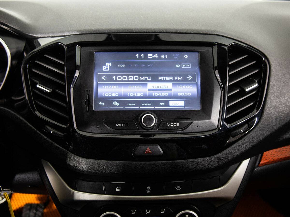 Lada (ВАЗ) Vesta с пробегом — 2019 год. Фото: #16