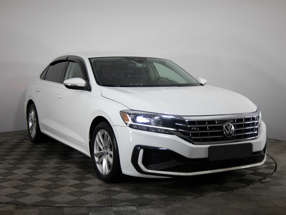 Volkswagen Passat с пробегом — 2020 год. Фото: #2