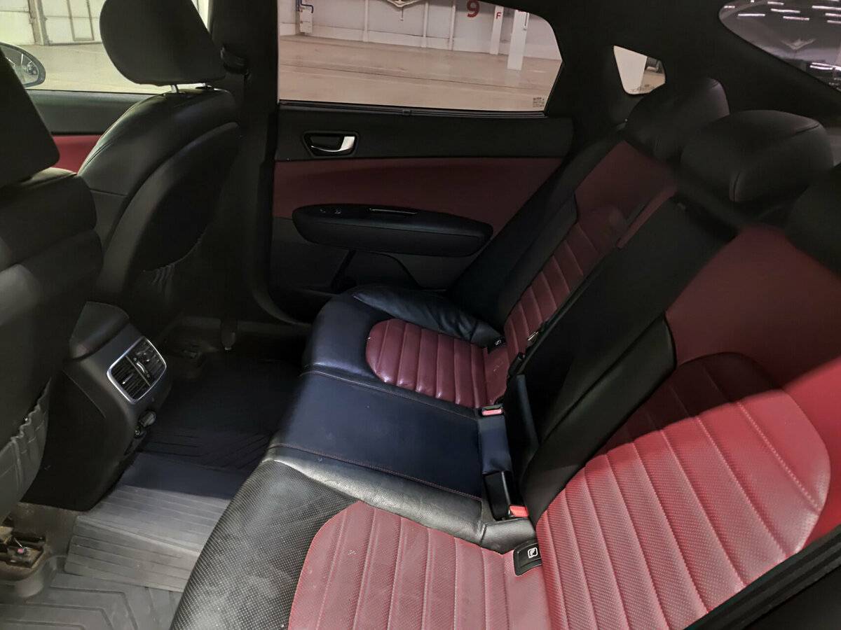 Kia Optima с пробегом — 2019 год. Фото: #11