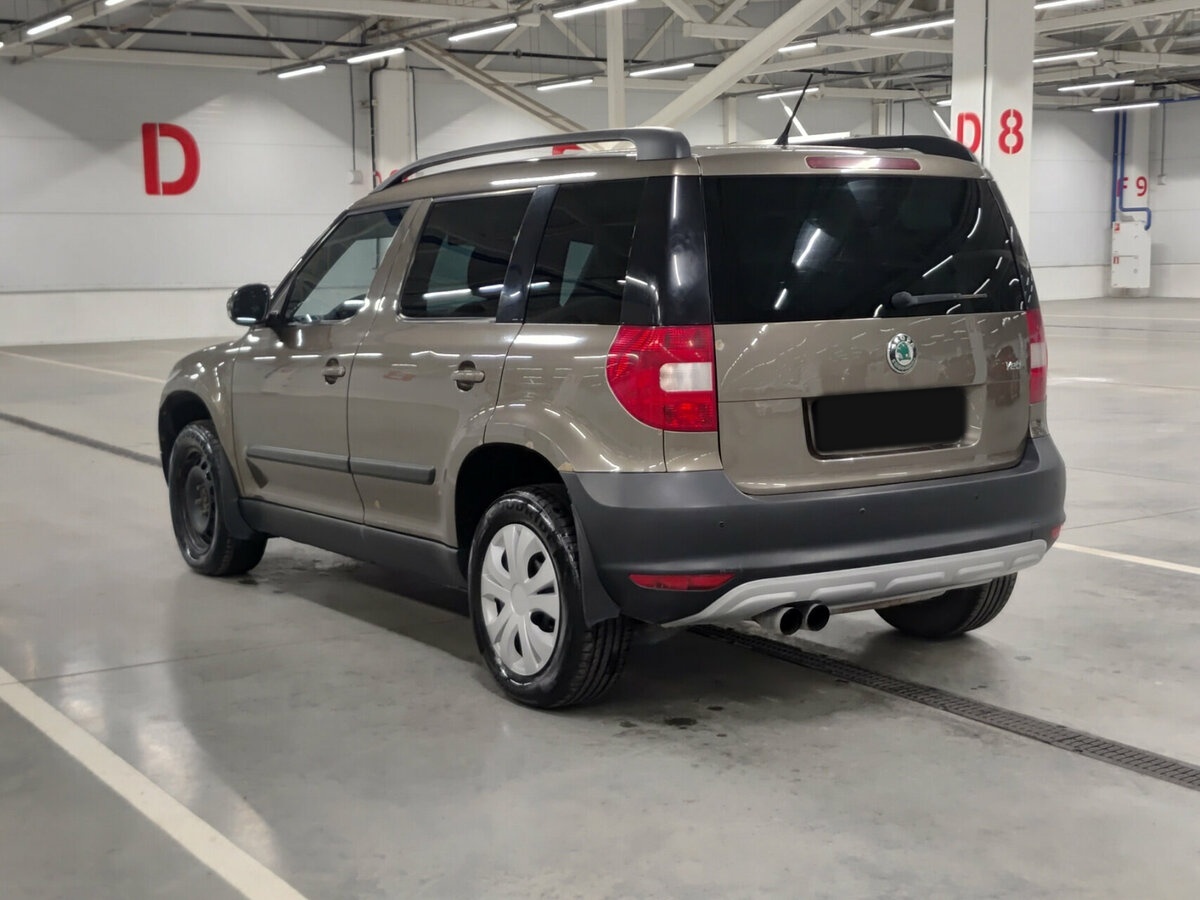Skoda Yeti с пробегом — 2012 год. Фото: #6