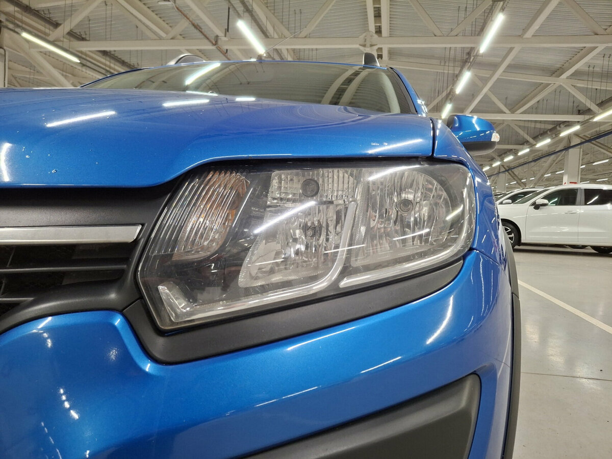 Renault Sandero с пробегом — 2016 год. Фото: #16