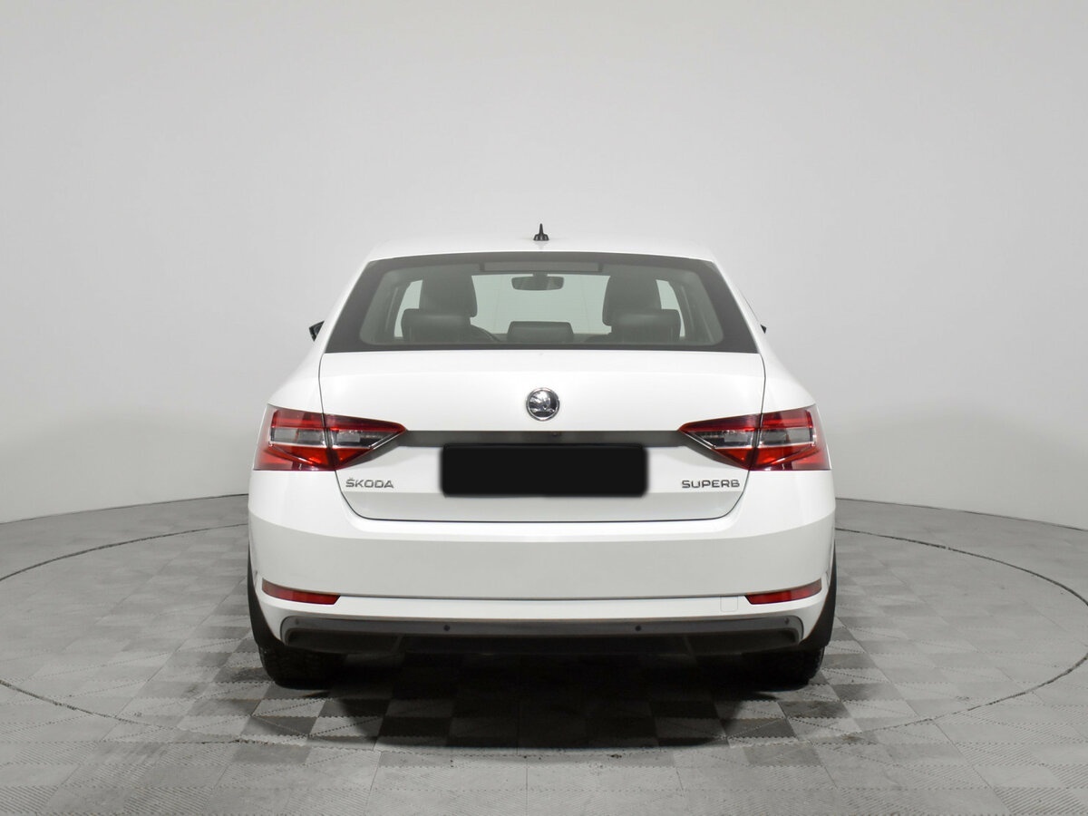 Skoda Superb с пробегом — 2018 год. Фото: #4