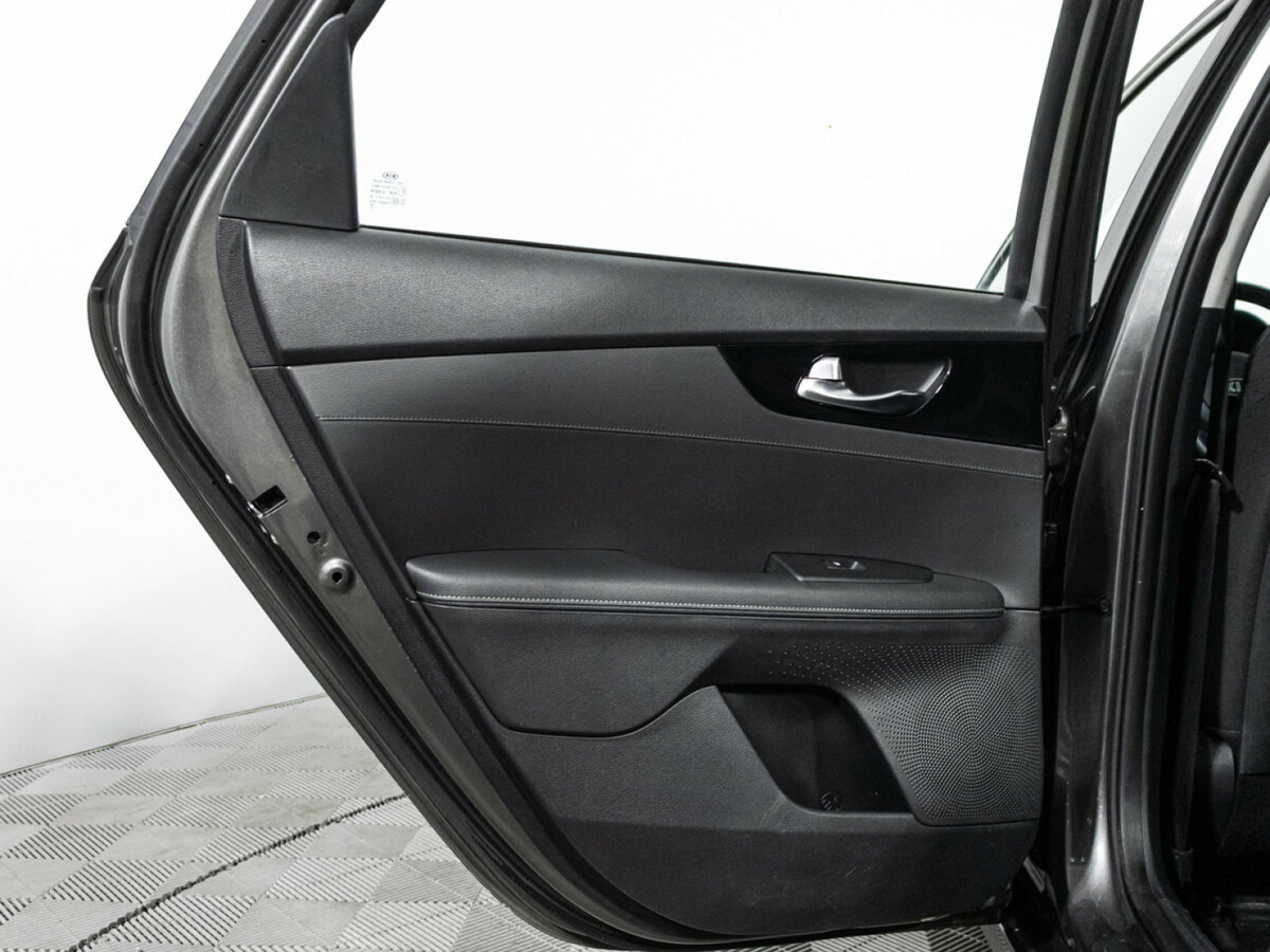 Kia Cerato с пробегом — 2020 год. Фото: #23