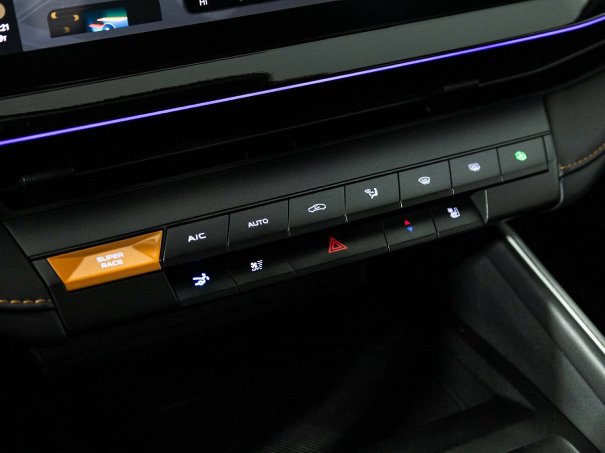 Changan UNI-V с пробегом — 2024 год. Фото: #17