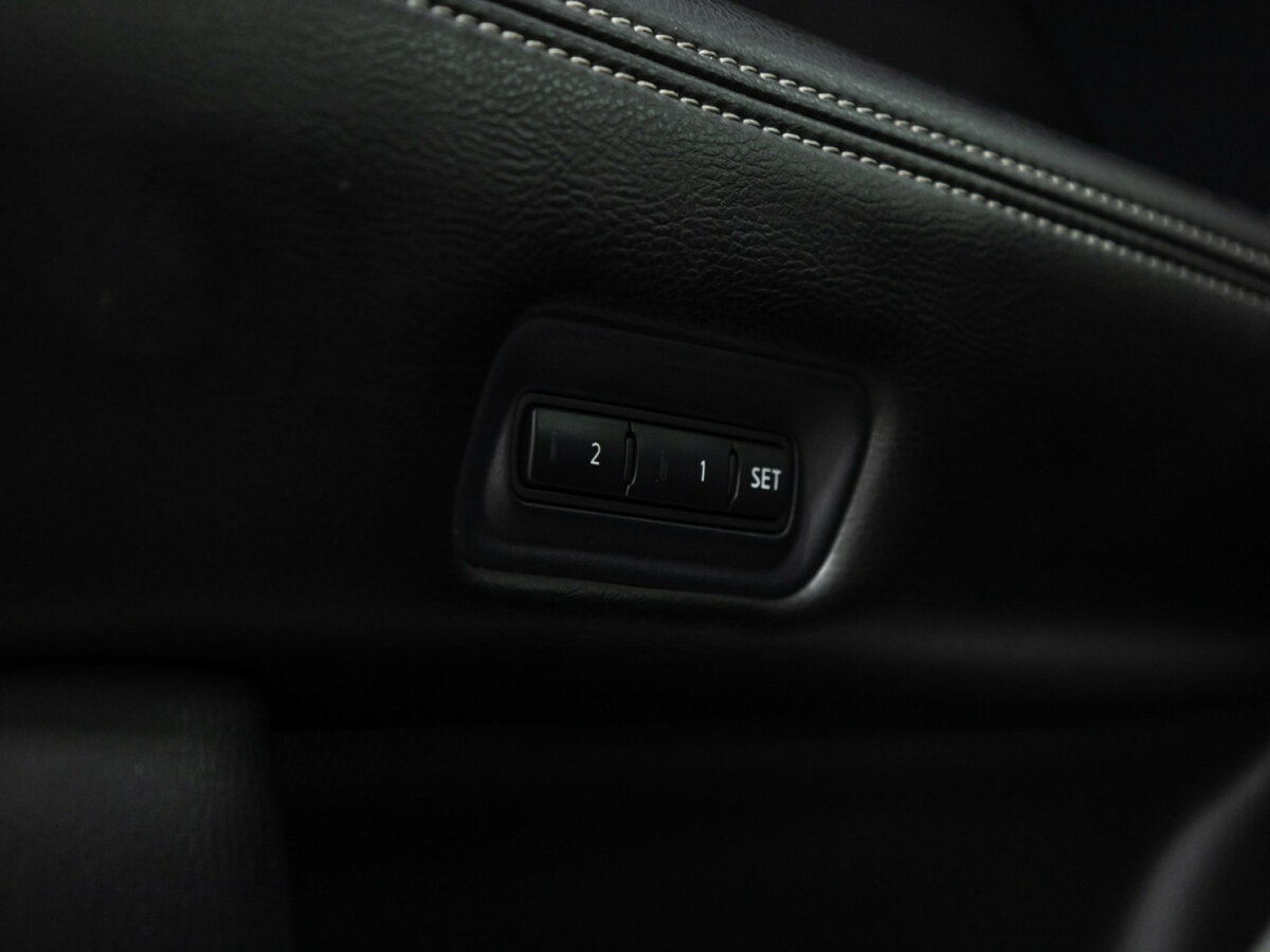 Nissan Pathfinder с пробегом — 2015 год. Фото: #13