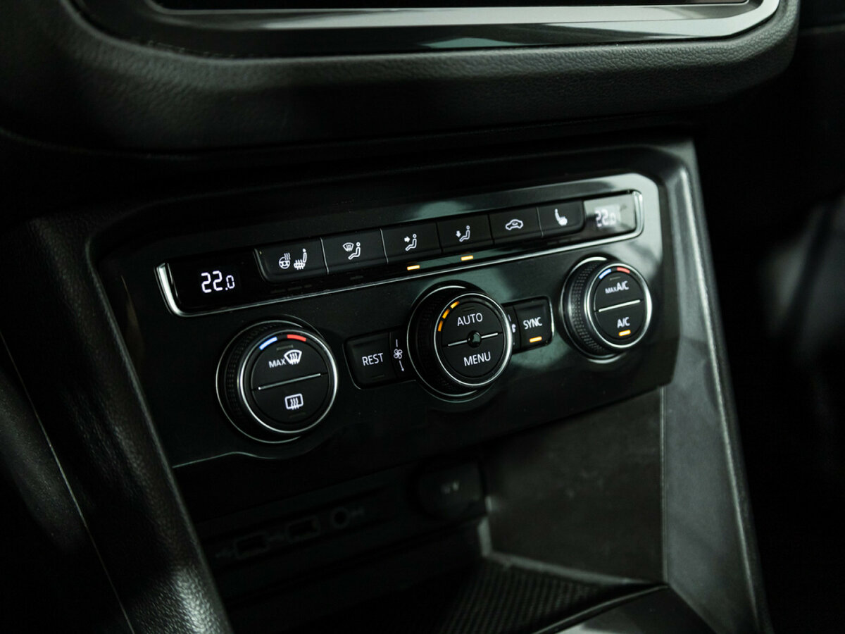 Volkswagen Tiguan с пробегом — 2018 год. Фото: #15