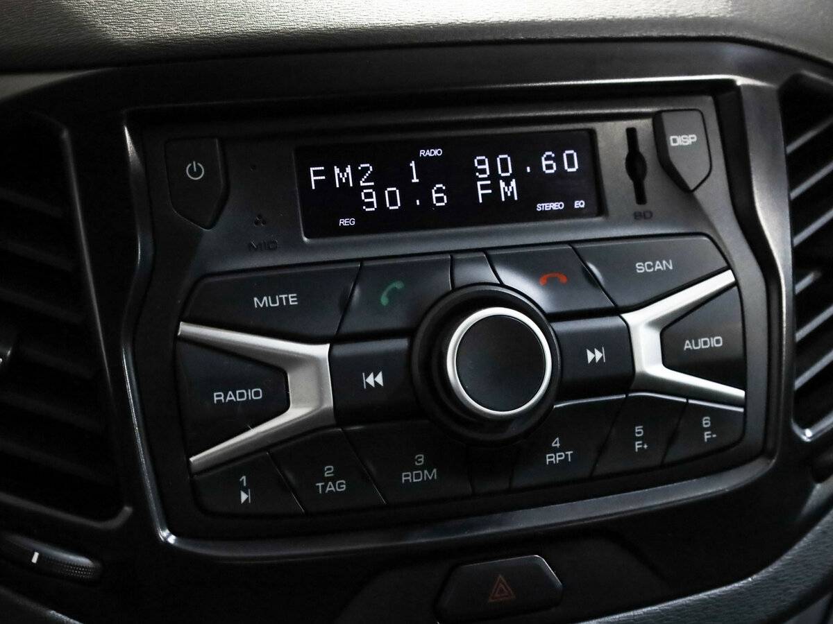 Lada (ВАЗ) Vesta с пробегом — 2020 год. Фото: #11