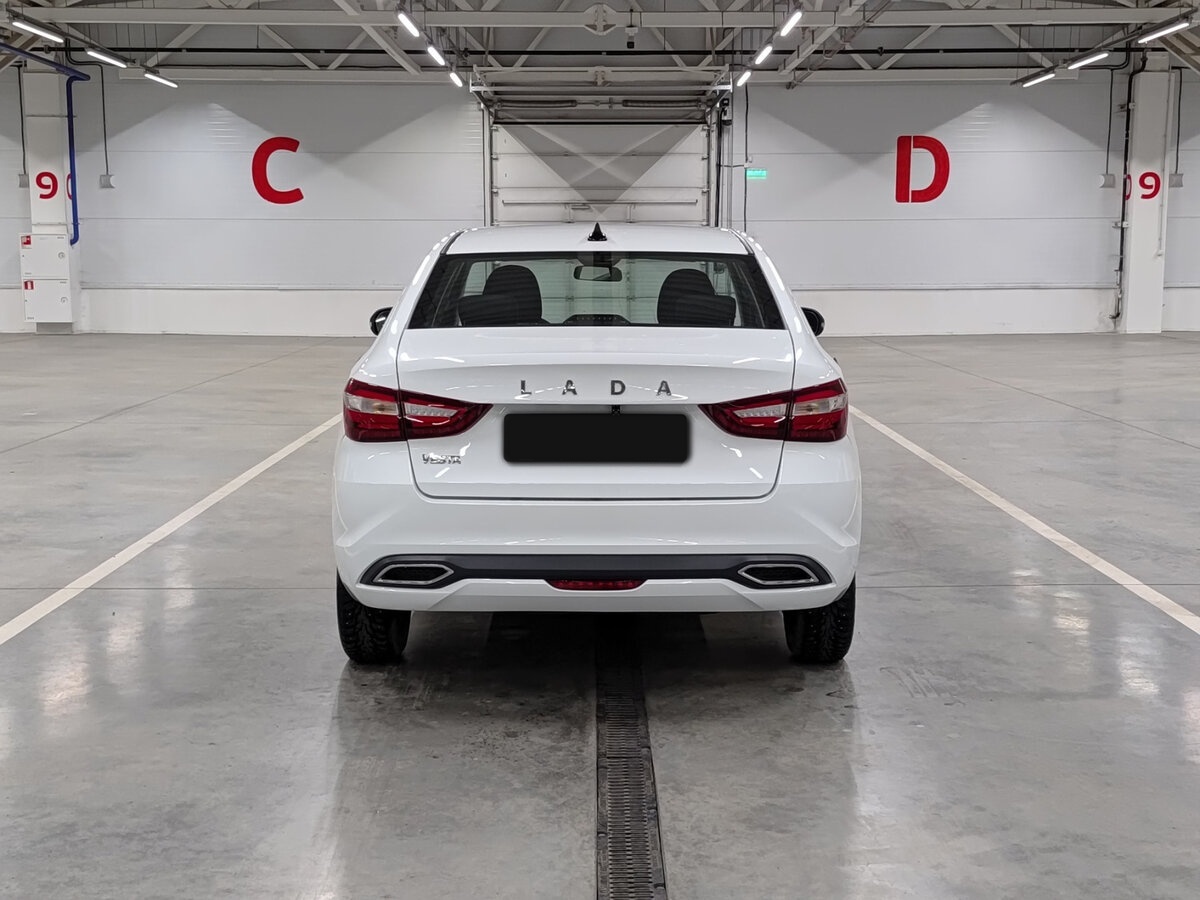 Lada (ВАЗ) Vesta с пробегом — 2024 год. Фото: #5