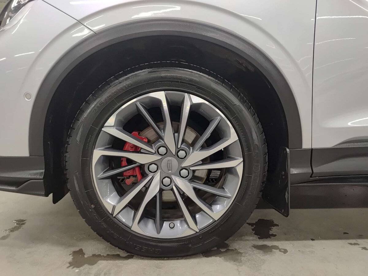 Geely Coolray с пробегом — 2021 год. Фото: #17