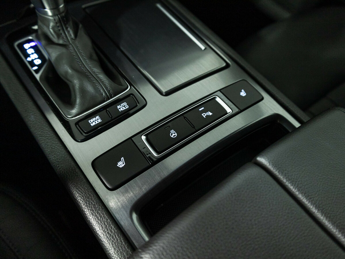 Hyundai Genesis с пробегом — 2015 год. Фото: #21