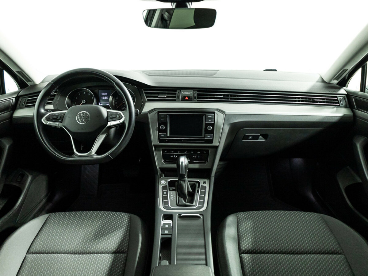 Volkswagen Passat с пробегом — 2021 год. Фото: #12