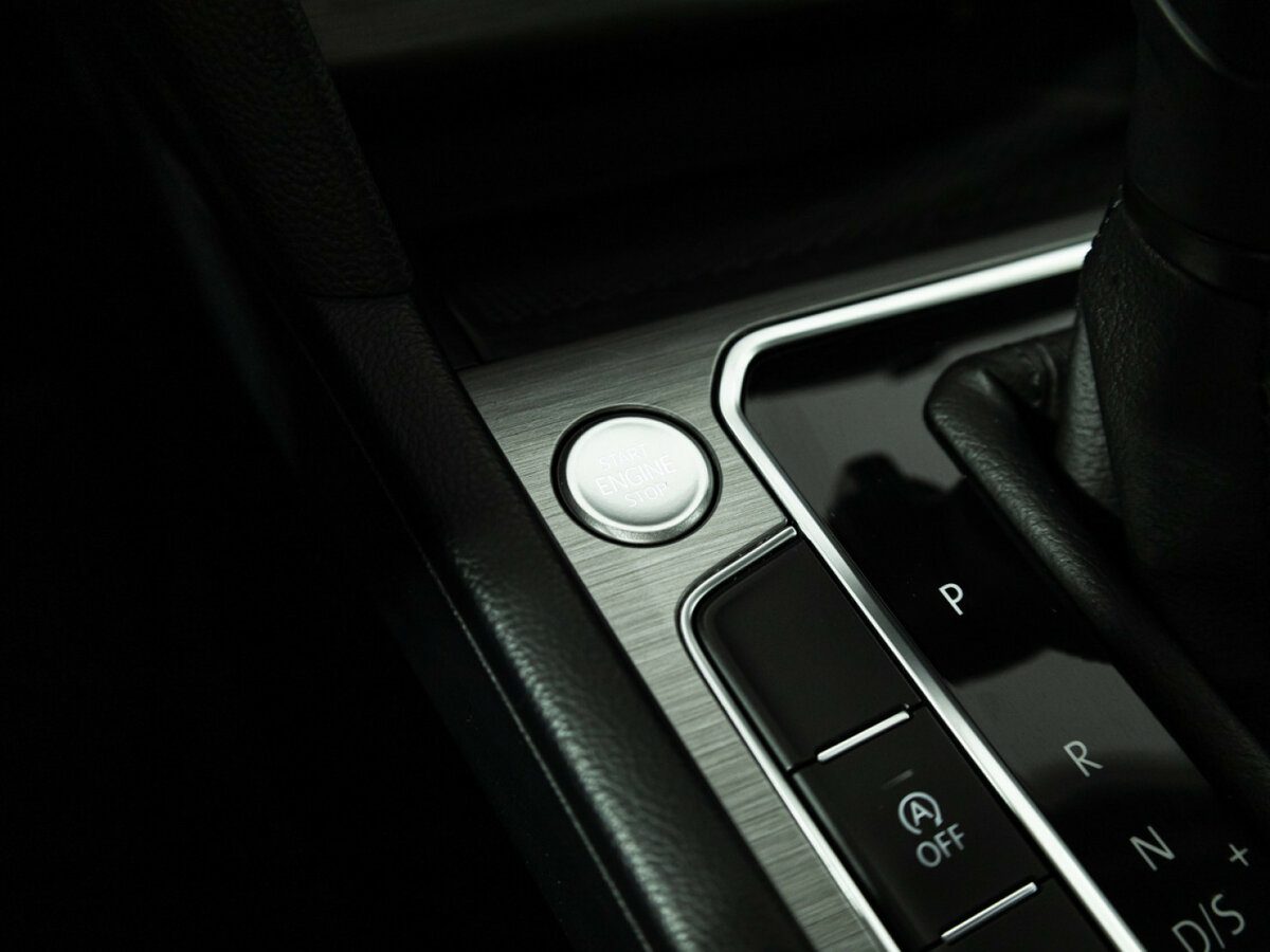 Volkswagen Passat с пробегом — 2021 год. Фото: #18