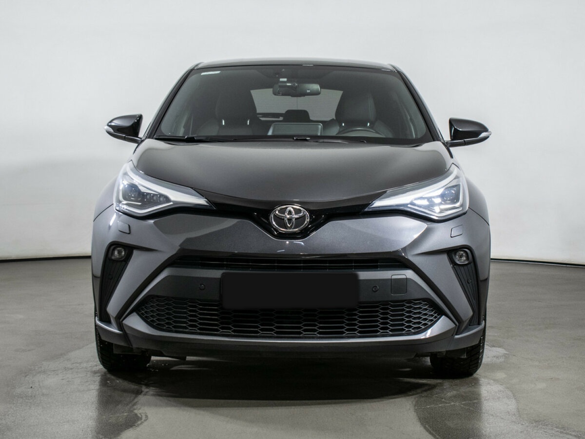 Toyota C-HR с пробегом — 2020 год. Фото: #1