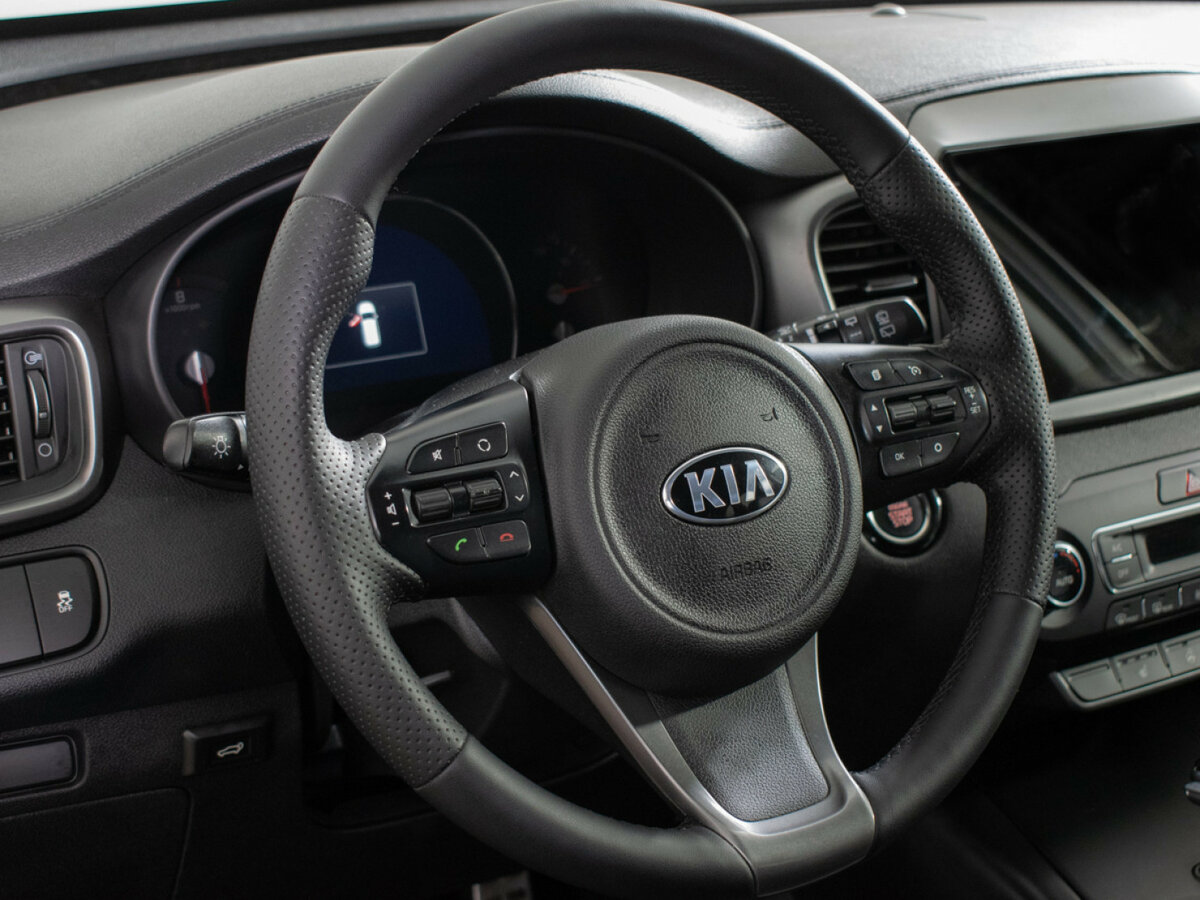 Kia Sorento с пробегом — 2017 год. Фото: #12