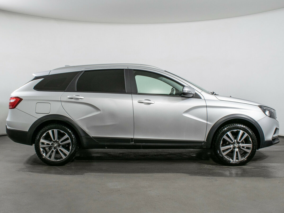 Lada (ВАЗ) Vesta с пробегом — 2021 год. Фото: #3