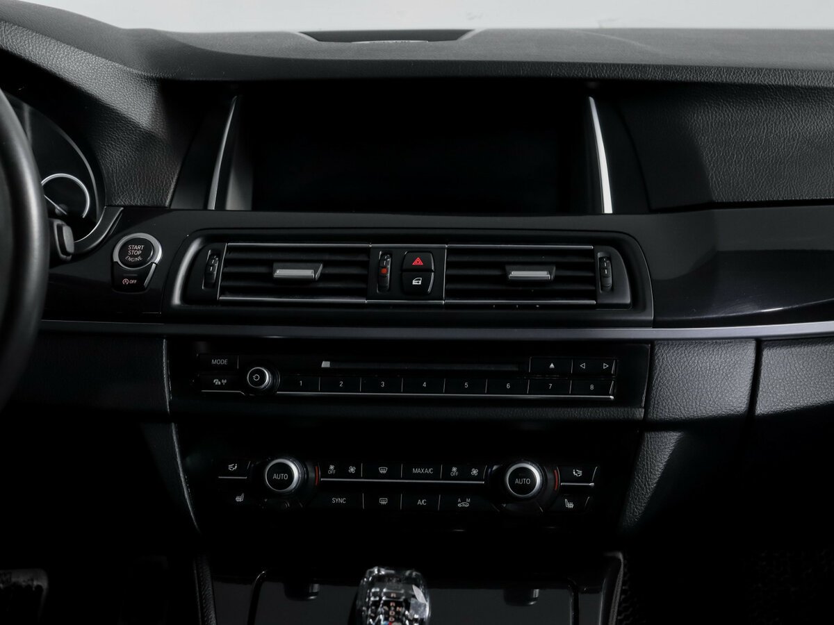 BMW 5 серии с пробегом — 2014 год. Фото: #12