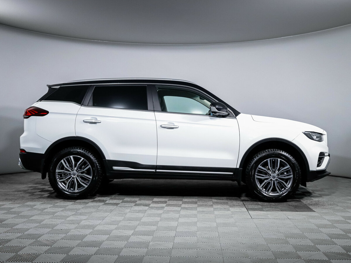 Geely Atlas Pro с пробегом — 2021 год. Фото: #3