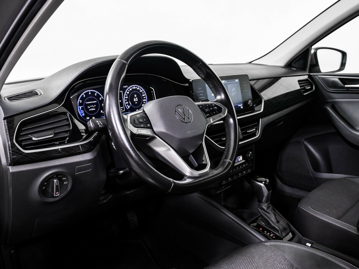 Volkswagen Polo с пробегом — 2020 год. Фото: #12