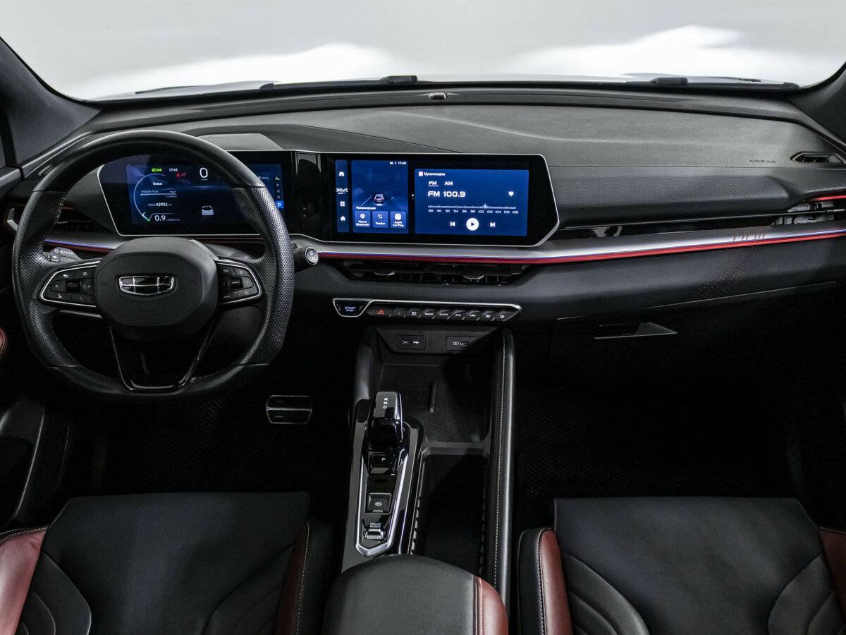 Geely Coolray с пробегом — 2023 год. Фото: #9