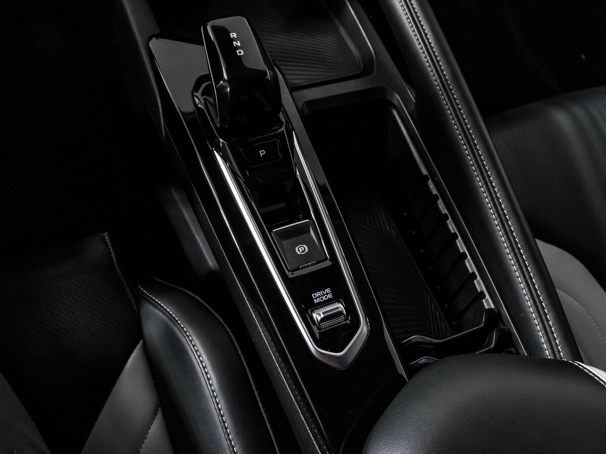 Geely Coolray с пробегом — 2023 год. Фото: #13