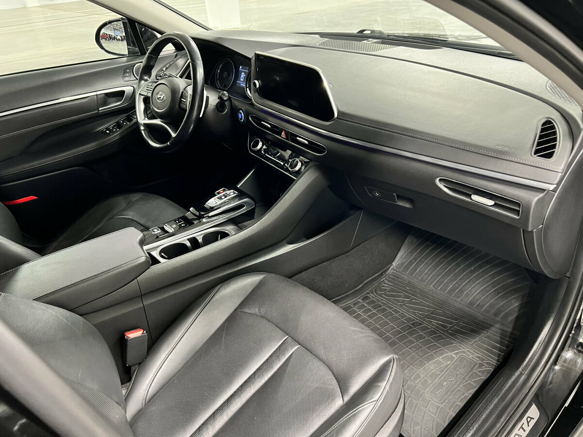 Hyundai Sonata с пробегом — 2020 год. Фото: #10