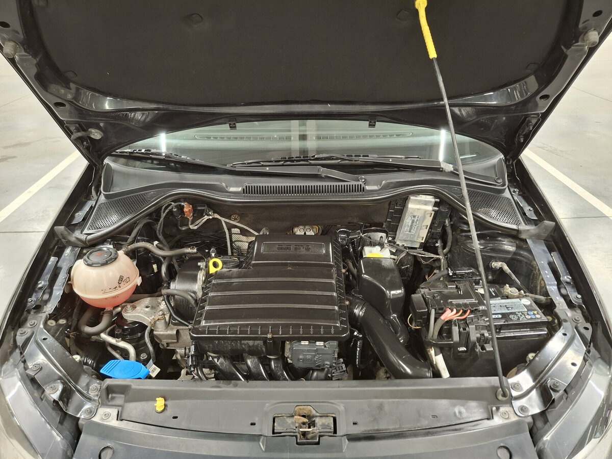 Volkswagen Polo с пробегом — 2017 год. Фото: #8