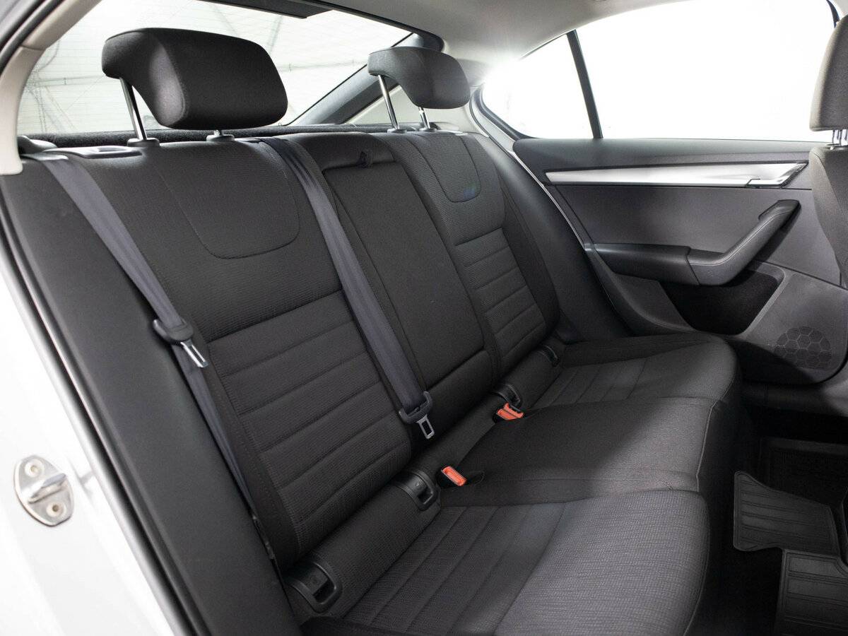 Skoda Octavia с пробегом — 2013 год. Фото: #15