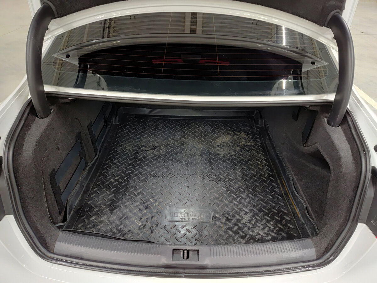 Audi A4 с пробегом — 2012 год. Фото: #9