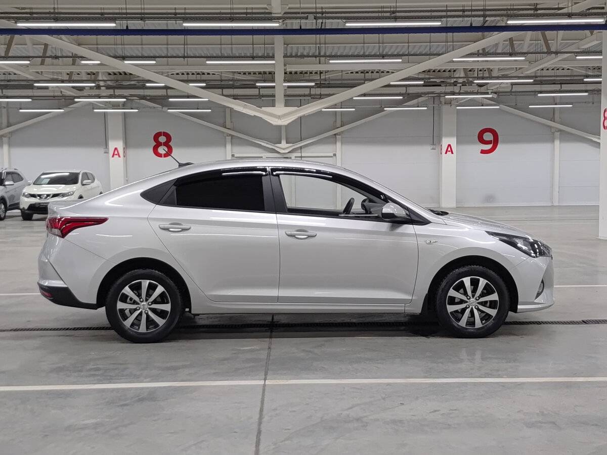 Solaris HS с пробегом — 2024 год. Фото: #3