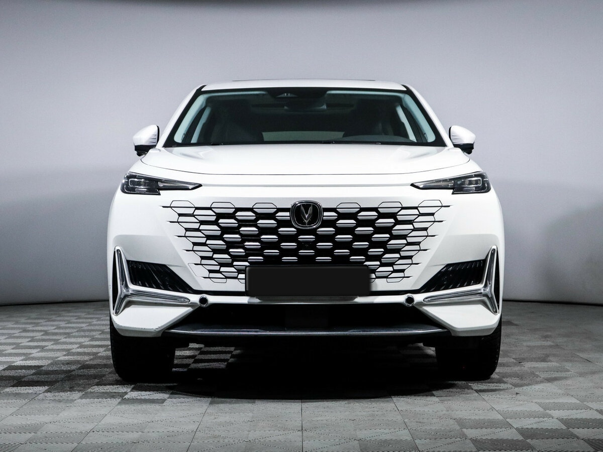 Changan UNI-K с пробегом — 2024 год. Фото: #1