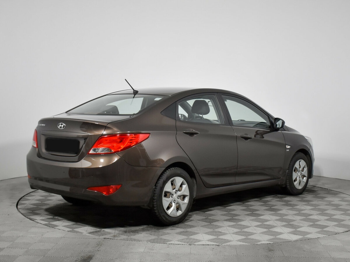 Hyundai Solaris с пробегом — 2016 год. Фото: #4