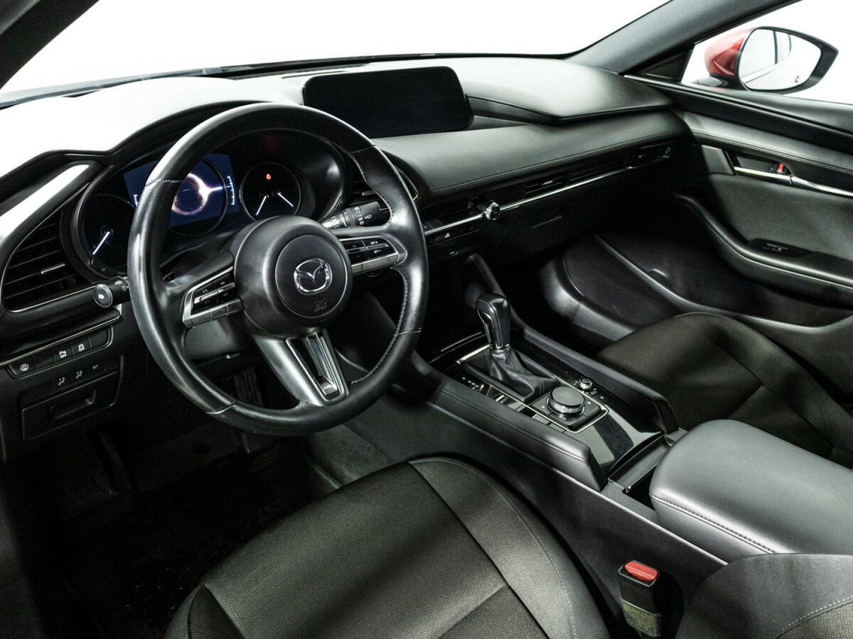 Mazda 3 с пробегом — 2019 год. Фото: #10