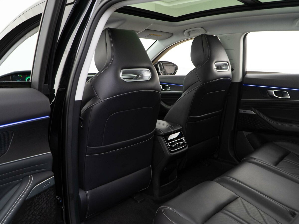 Changan UNI-K с пробегом — 2023 год. Фото: #11