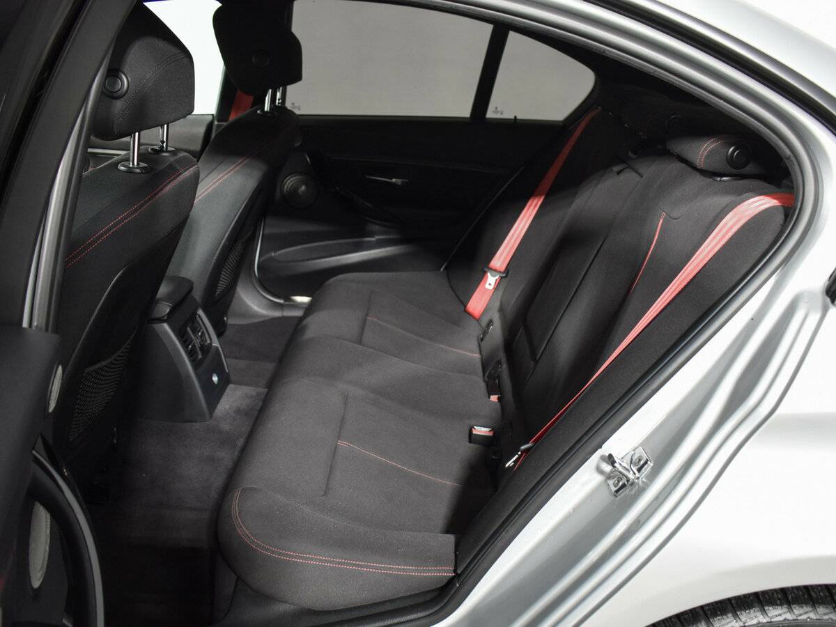 BMW 3 серии с пробегом — 2012 год. Фото: #10