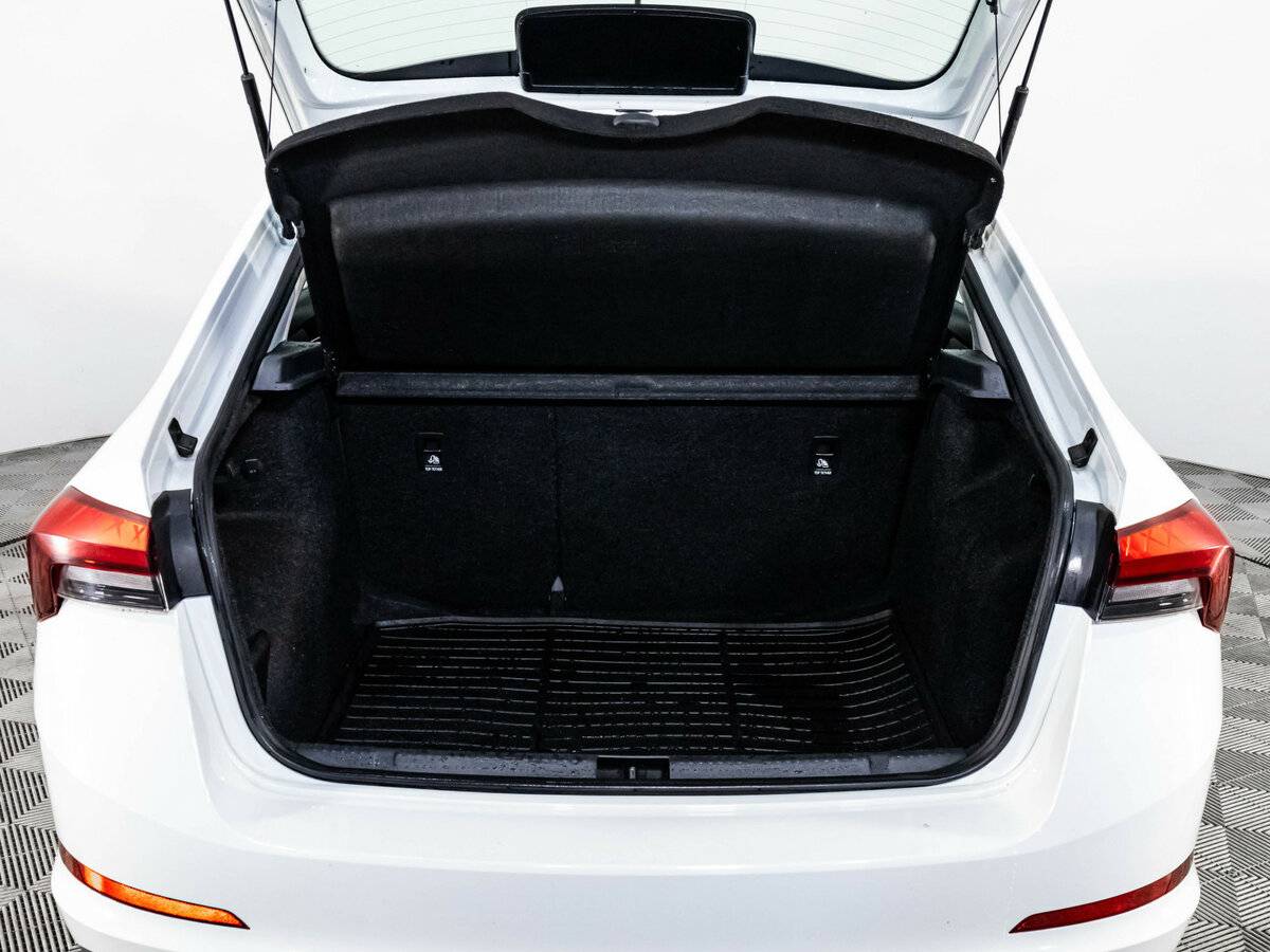 Skoda Rapid с пробегом — 2020 год. Фото: #15