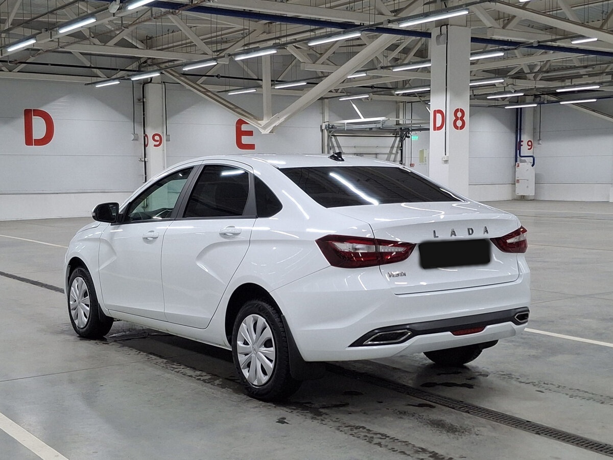 Lada (ВАЗ) Vesta с пробегом — 2024 год. Фото: #6