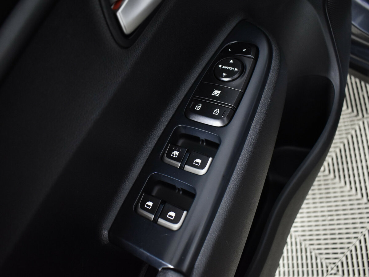 Kia Rio с пробегом — 2018 год. Фото: #14