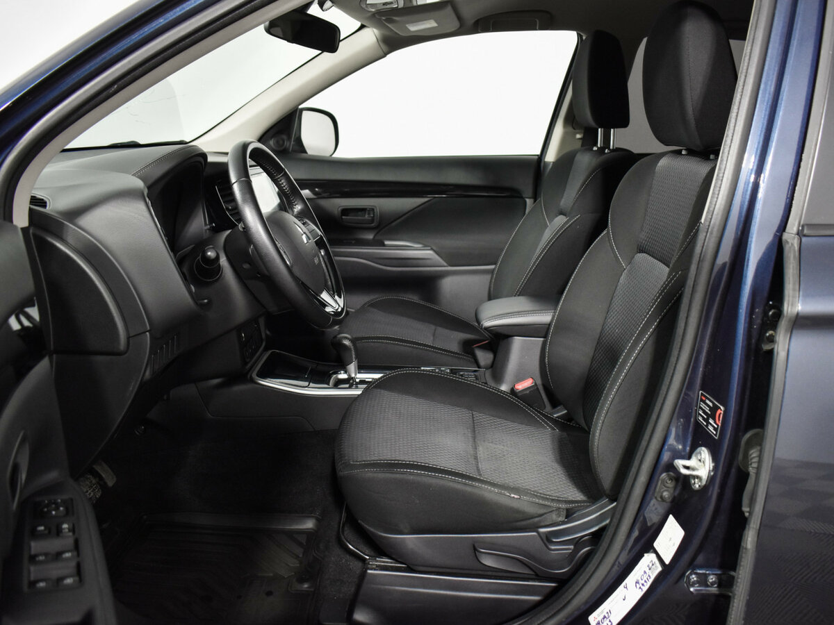 Mitsubishi Outlander с пробегом — 2019 год. Фото: #9