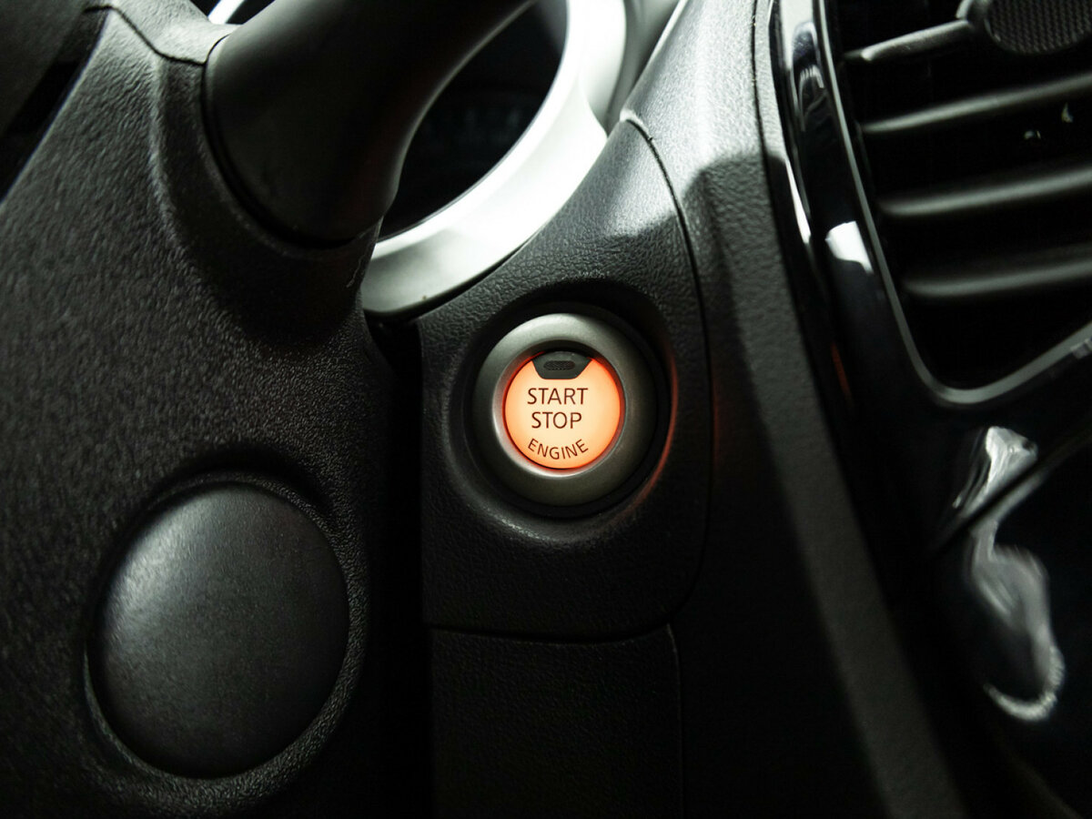 Nissan Juke с пробегом — 2014 год. Фото: #17