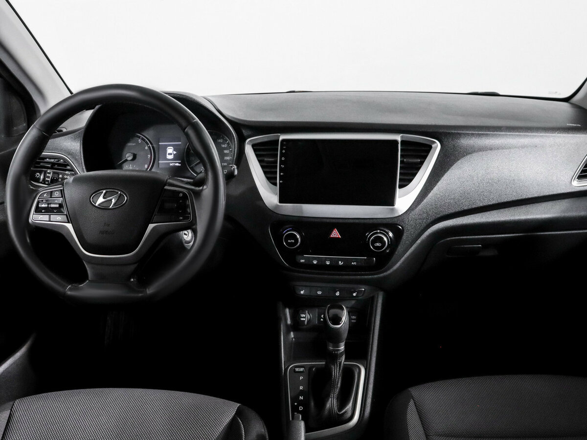 Hyundai Solaris с пробегом — 2018 год. Фото: #9