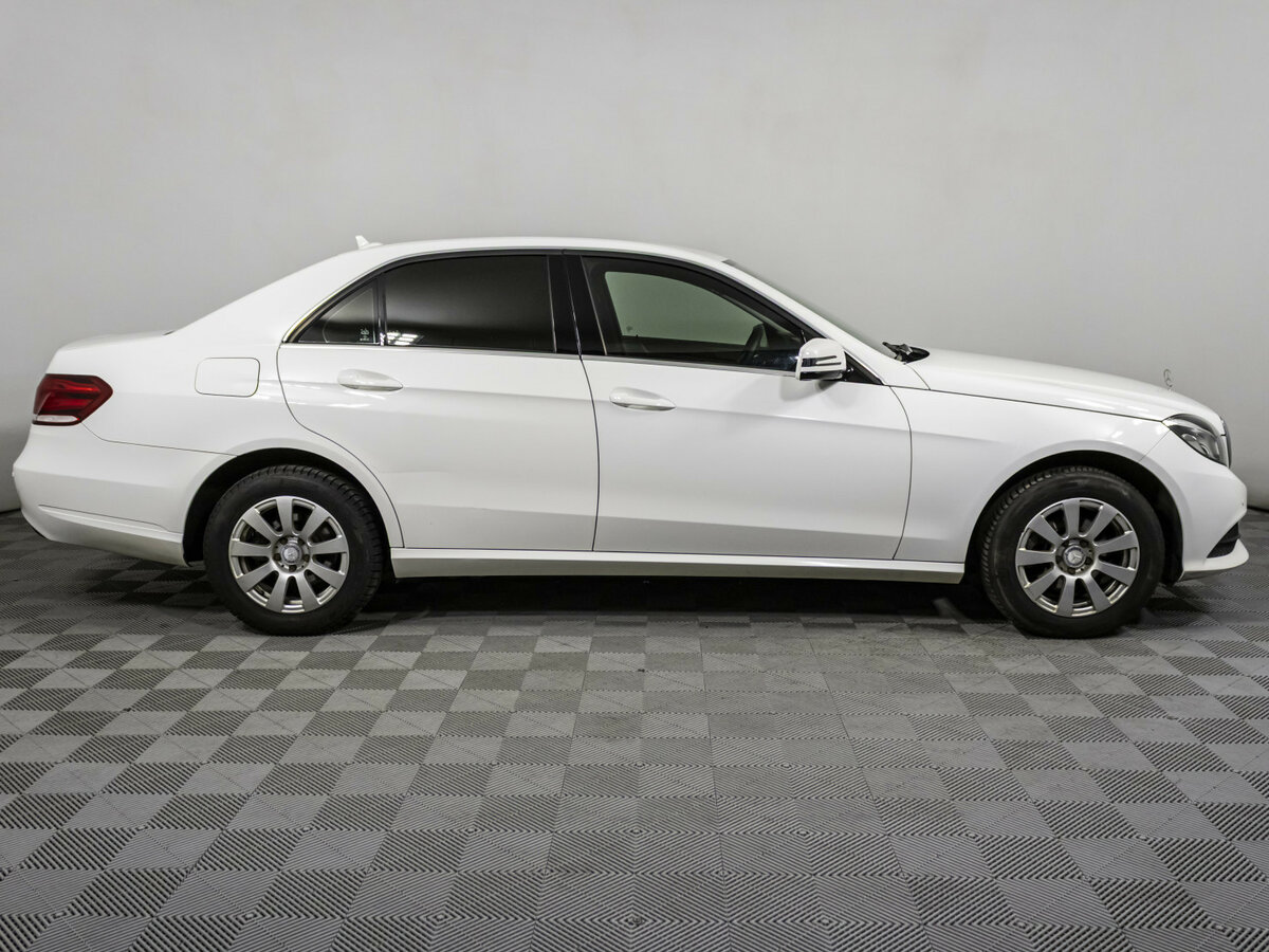 Mercedes-Benz E-Класс с пробегом — 2014 год. Фото: #3