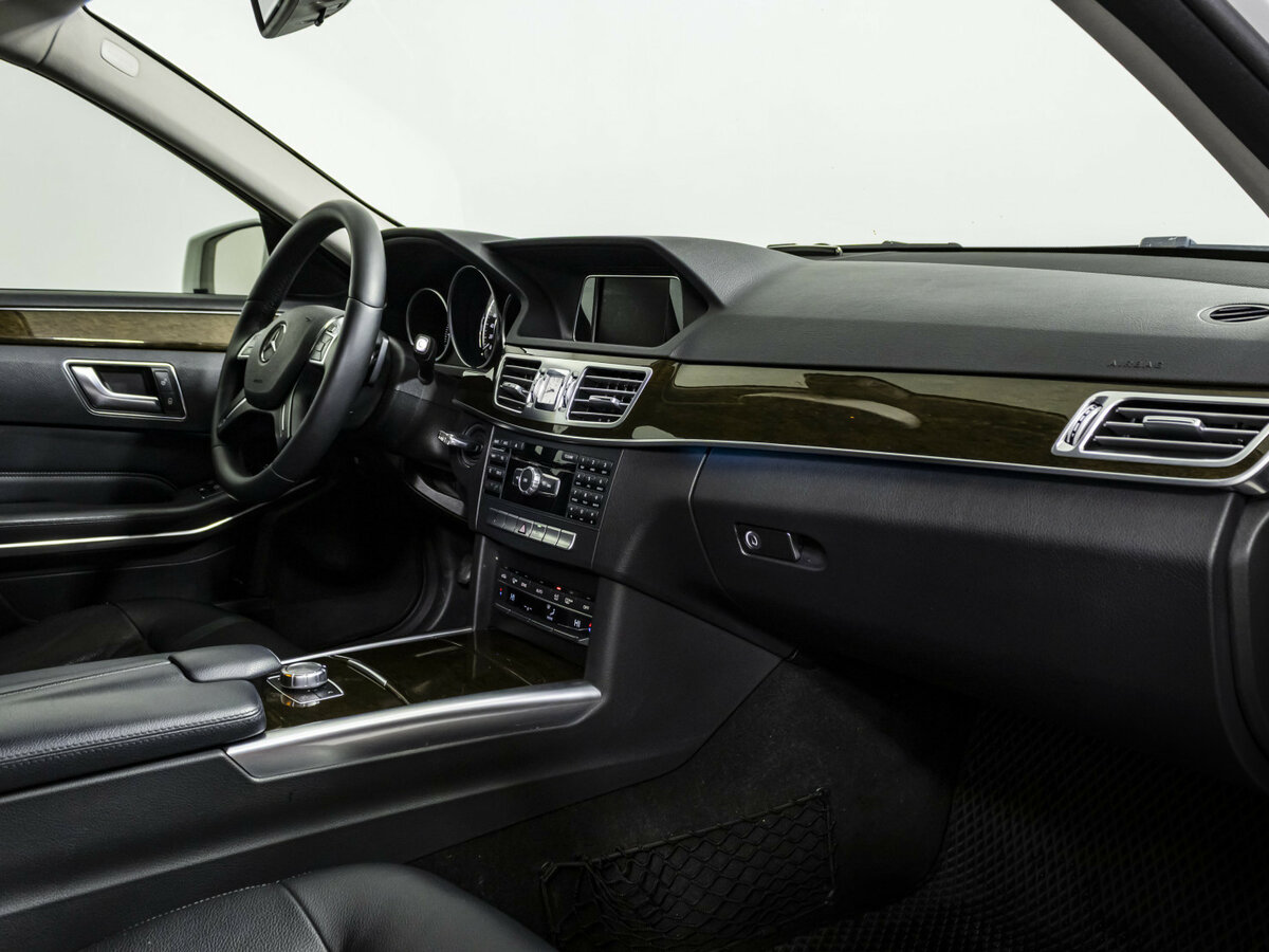 Mercedes-Benz E-Класс с пробегом — 2014 год. Фото: #8