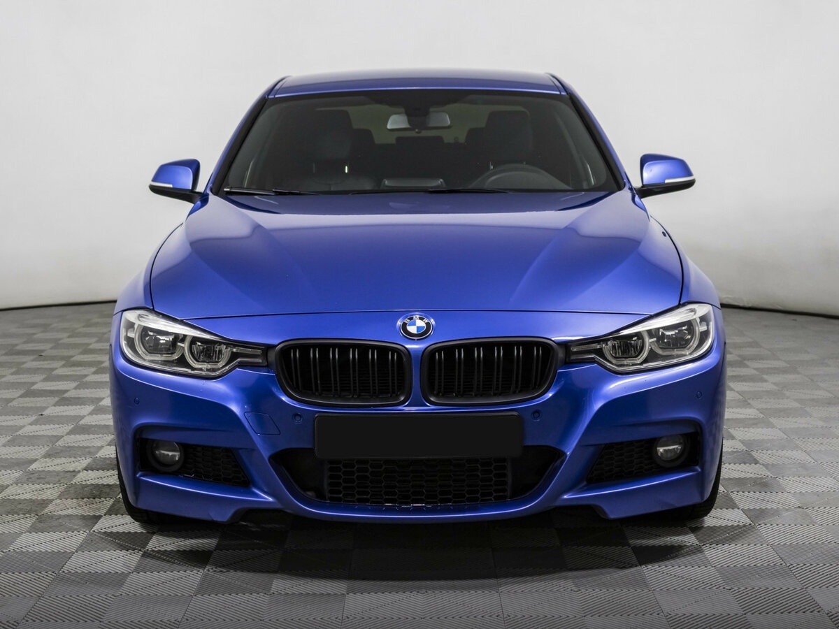 BMW 3 серии с пробегом — 2018 год. Фото: #1