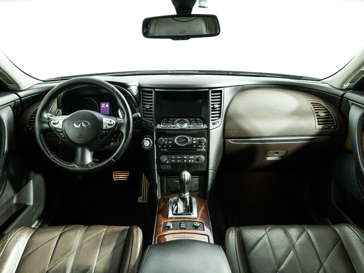 Infiniti FX с пробегом — 2012 год. Фото: #12