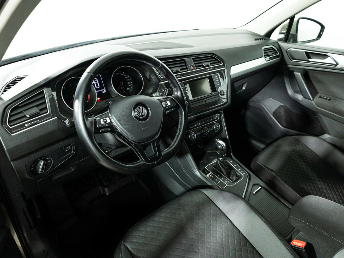 Volkswagen Tiguan с пробегом — 2017 год. Фото: #8