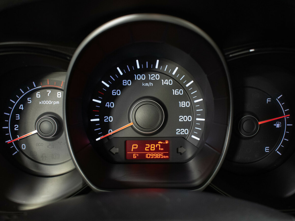 Kia Rio с пробегом — 2015 год. Фото: #11